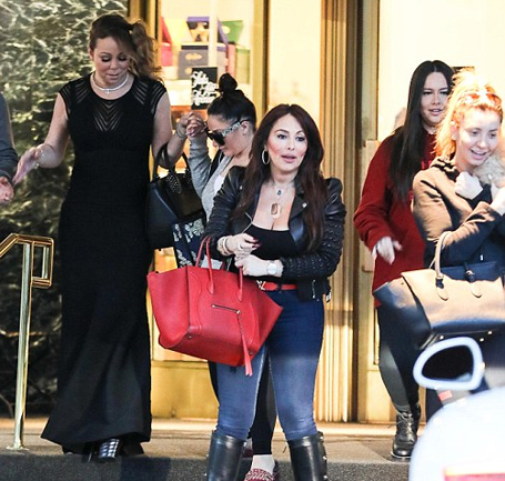 Mariah Carey enjoys some retail therapy in Beverly Hills | mcarchives.com