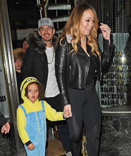 Mariah enjoys dinner with Bryan and children in London | mcarchives.com