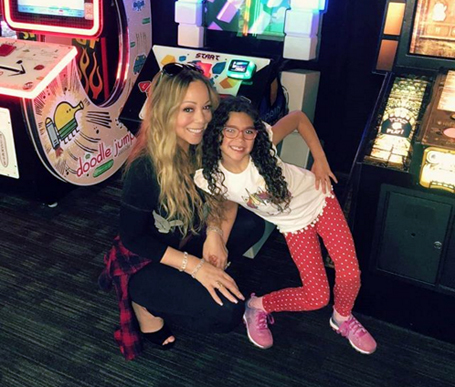 Mariah Carey has girls night out with daughter Monroe | mcarchives.com