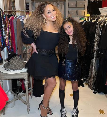 Mariah Carey with daughter Monroe in sweet pic | mcarchives.com