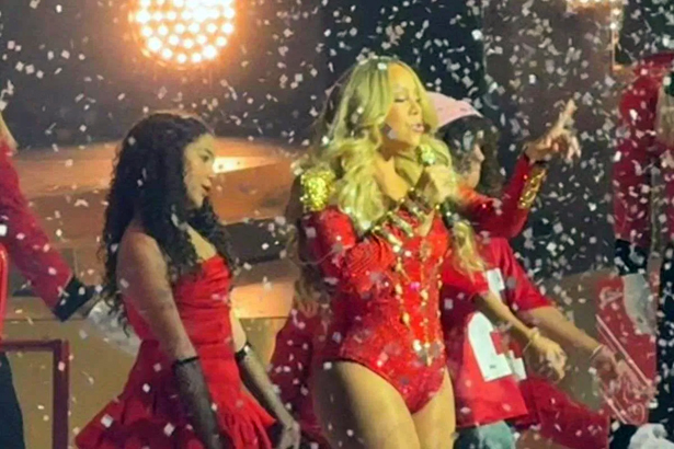 Mariah brings Christmas magic to Palm Springs | mcarchives.com