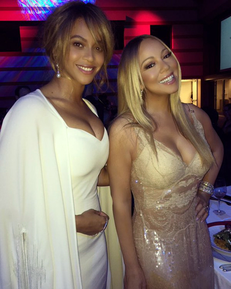 Beyonce and Mariah Carey flawlessly pose together | mcarchives.com